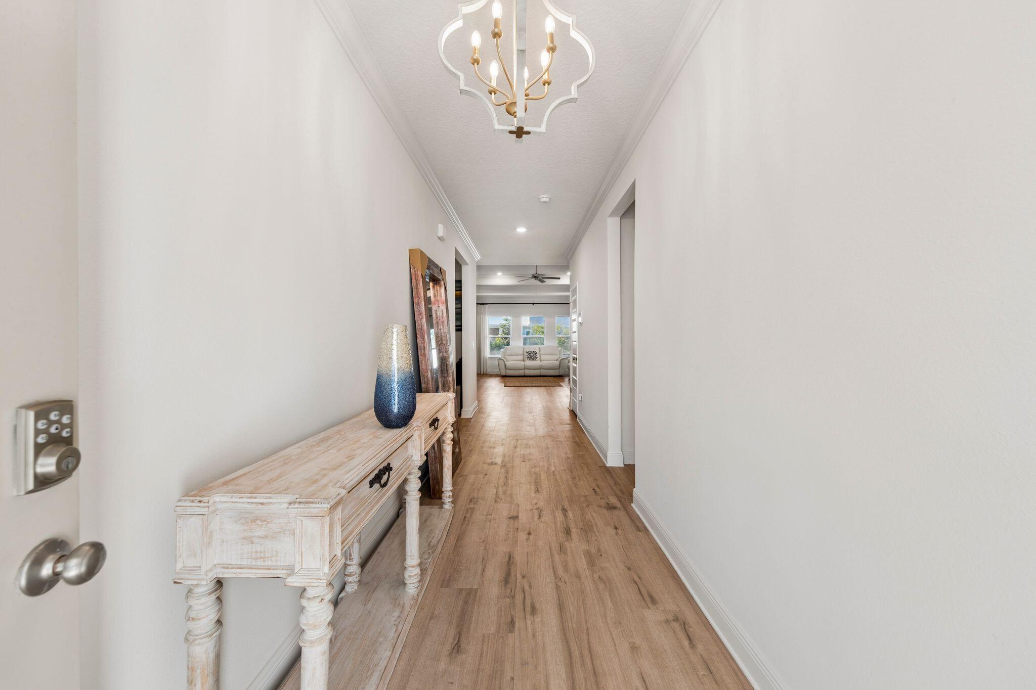 Image 4: MooreMedia_HDR_2