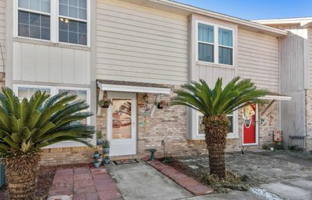 412 Sea Rover Lane