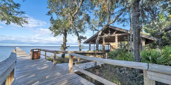 Image 4: Community Dock