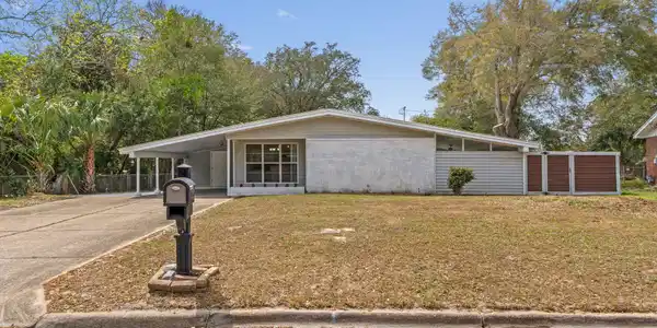 17 Azalea Drive