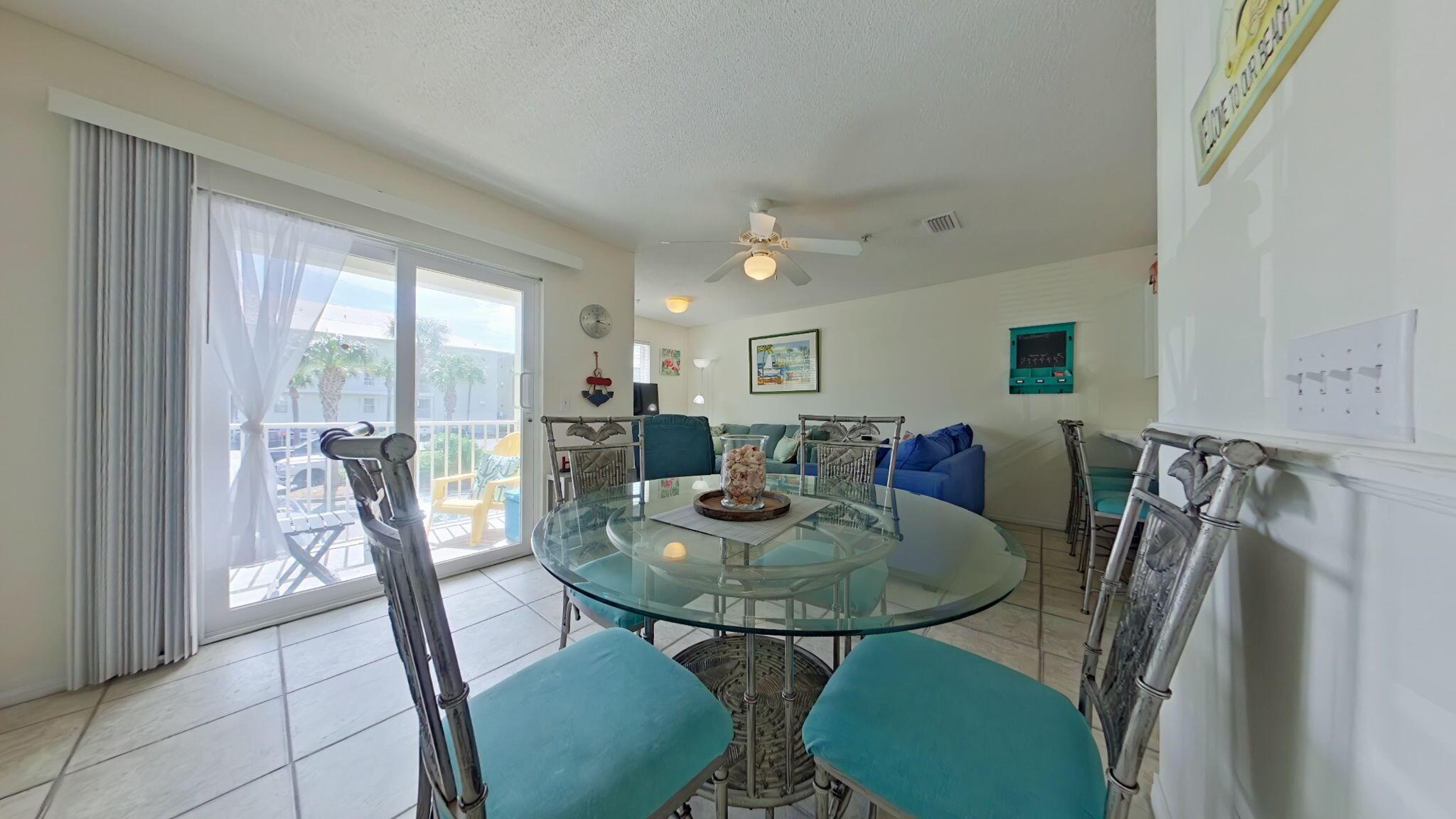 Image 4: Dining Area