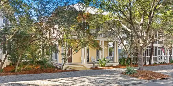 662 Western Lake Drive