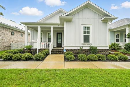5 Front Porch Circle