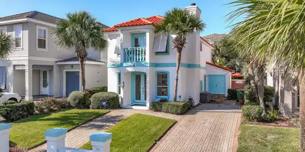 78 Terra Cotta Way