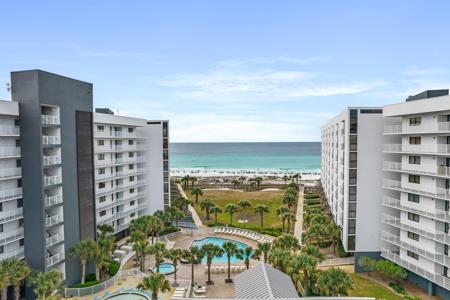 114 Mainsail Drive