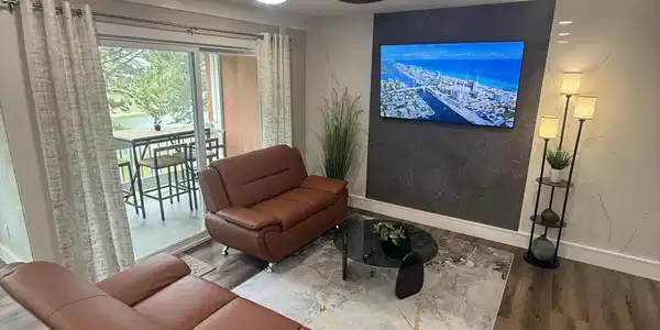 Image 2: Living Area
