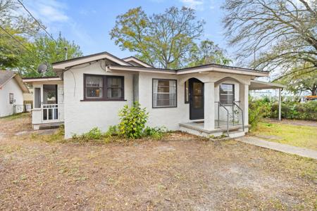 1928 Benton Avenue