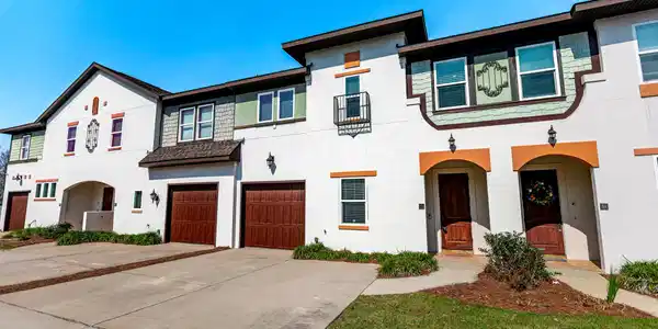 995 Airport Road