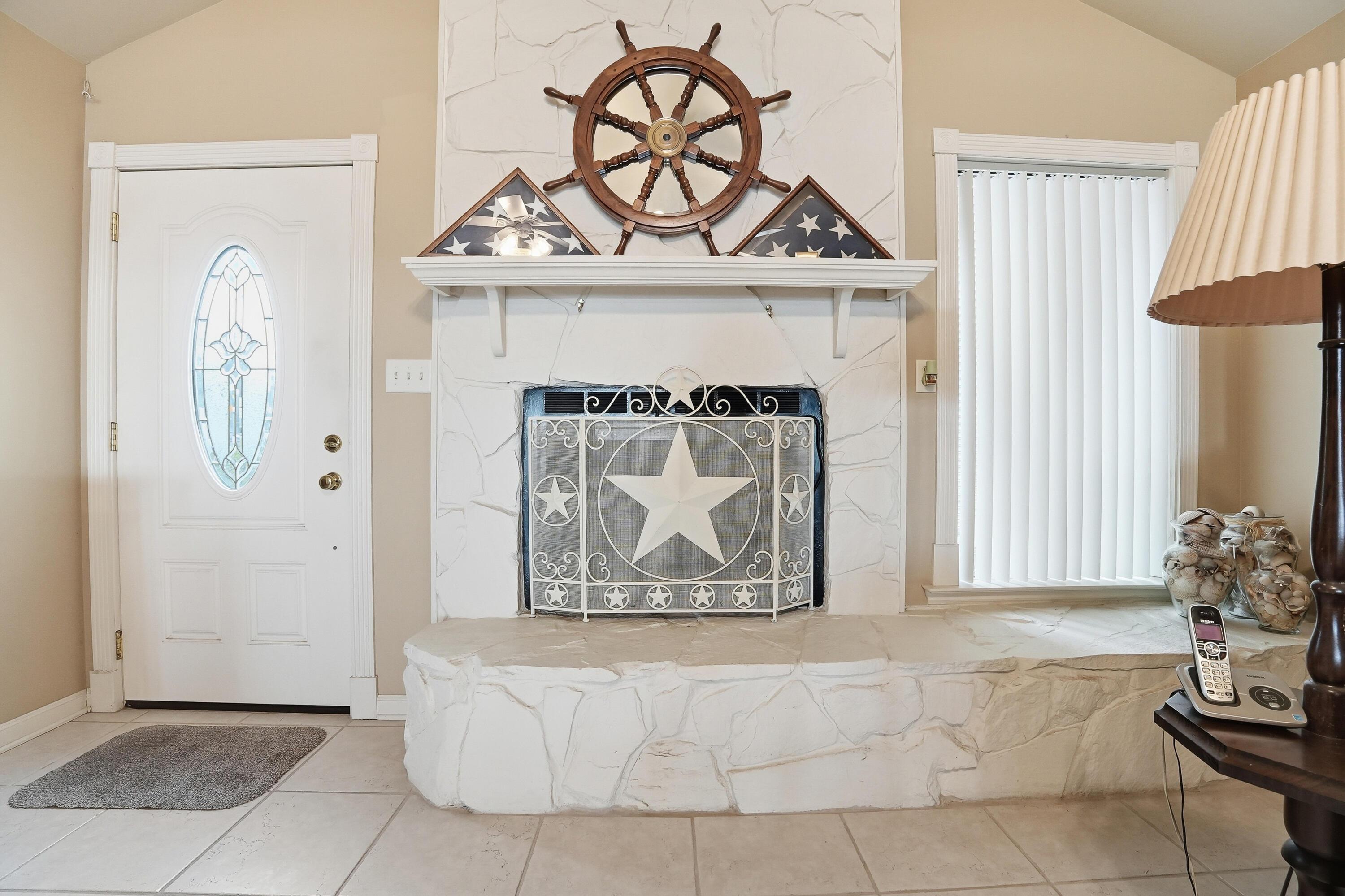 Image 4: 1491 w highway 98-31