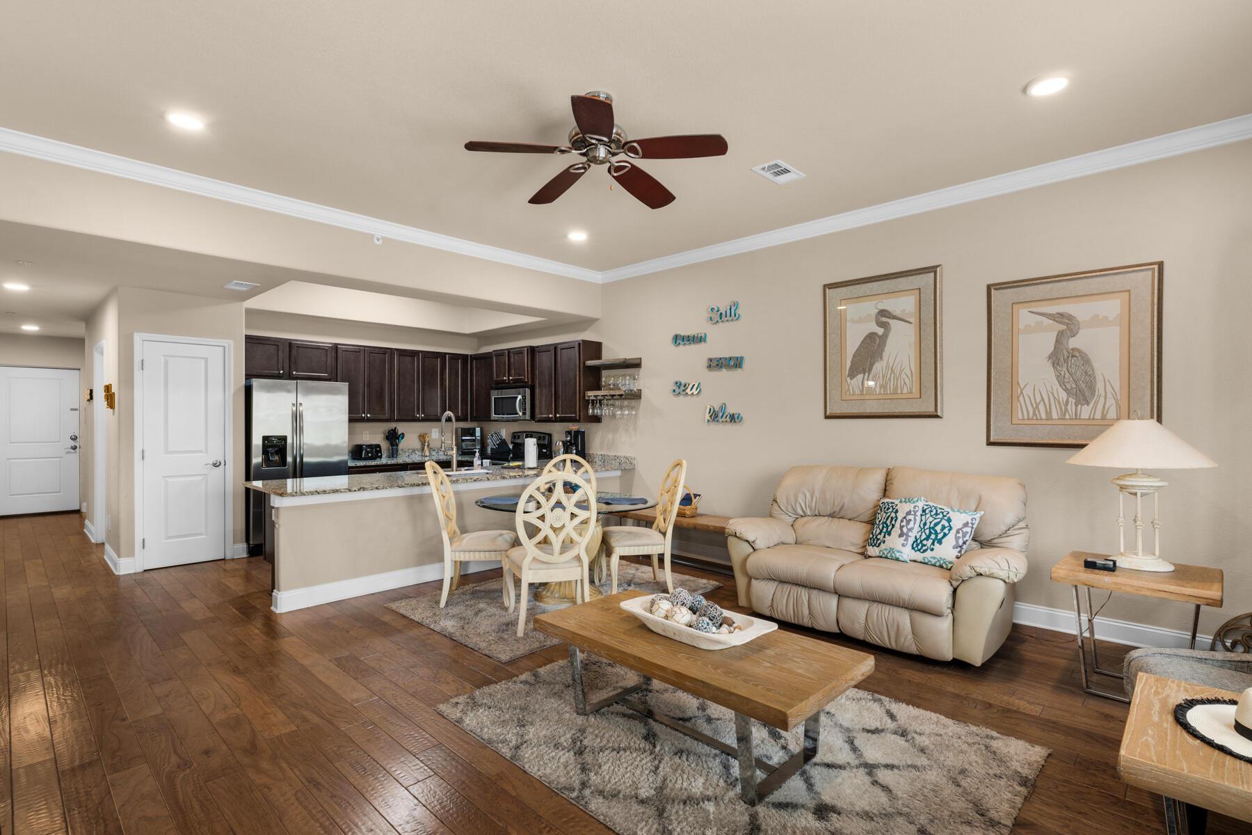 Image 4: Spacious Open Floor Plan