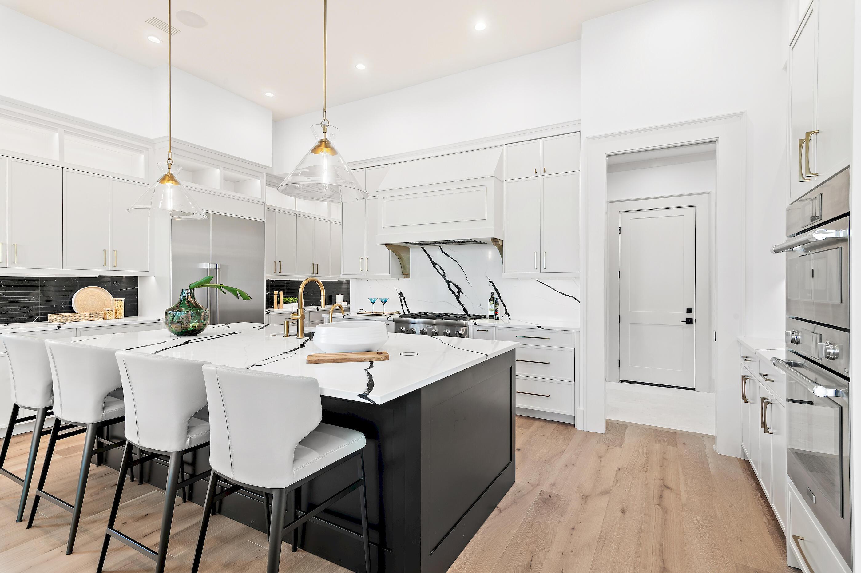 Image 3: web_4685 Westwinds Way _17