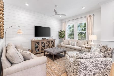 78 E Pine Lands Loop