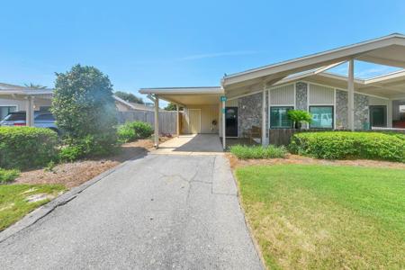44 Cypress Cove