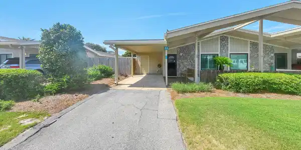 44 Cypress Cove