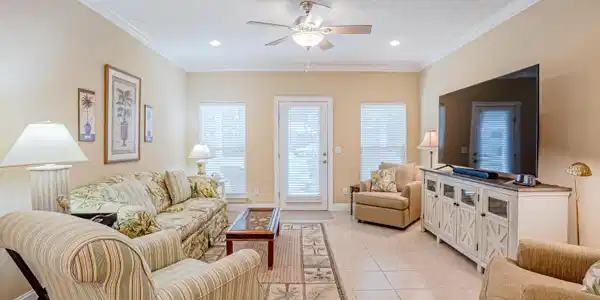 Image 2: Living Room