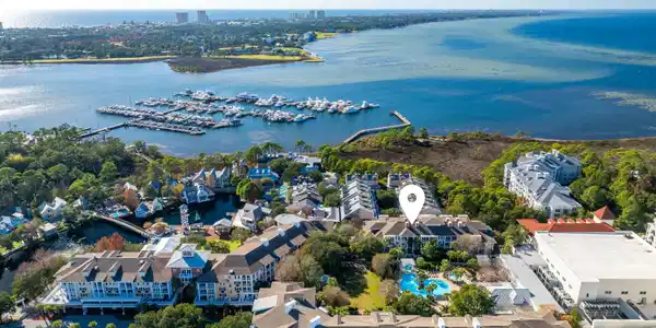 Image 2: In the Heart of Sandestin!