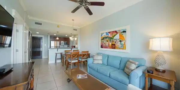 Image 2: Living area full