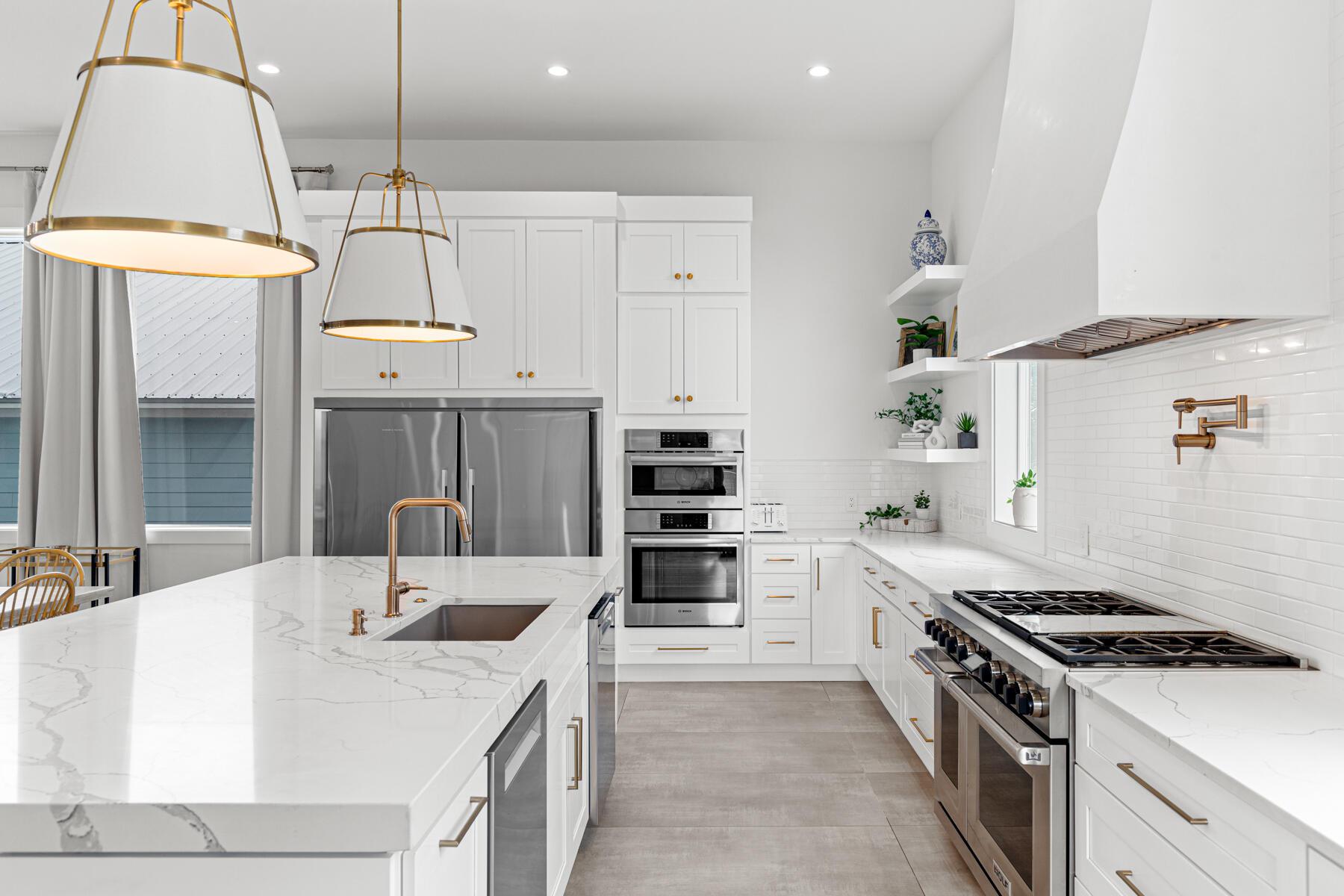 Image 4: 65 Daytona Kitchen