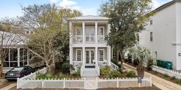 107 Sarasota Street