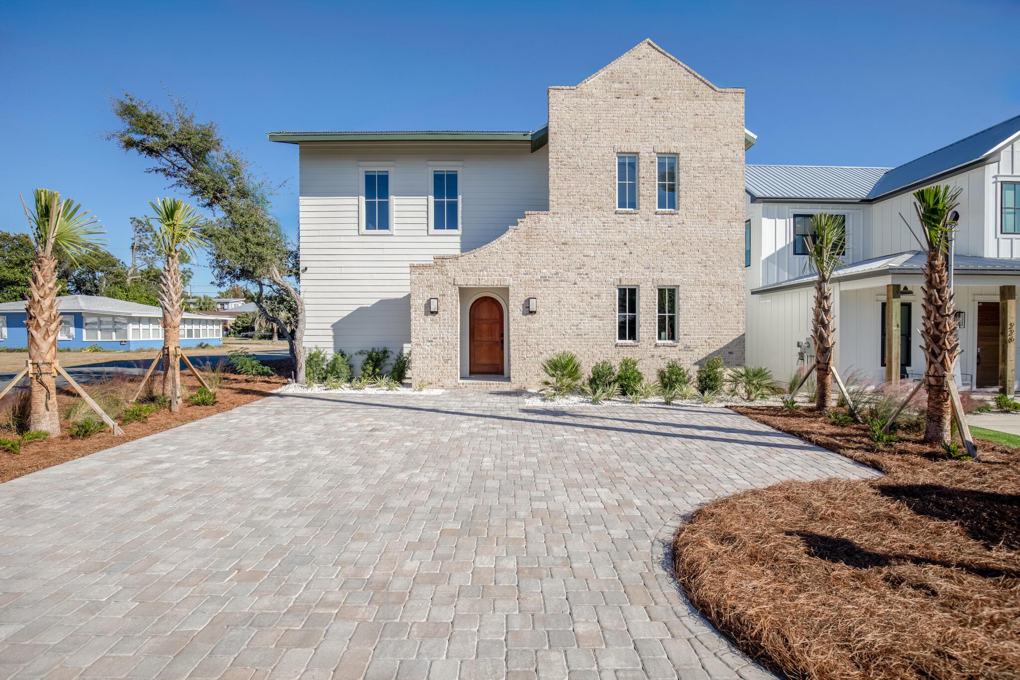 Image 1: Front Elevation