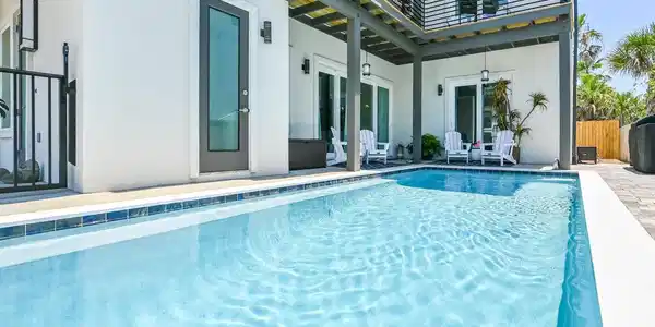 Image 2: Pool 3