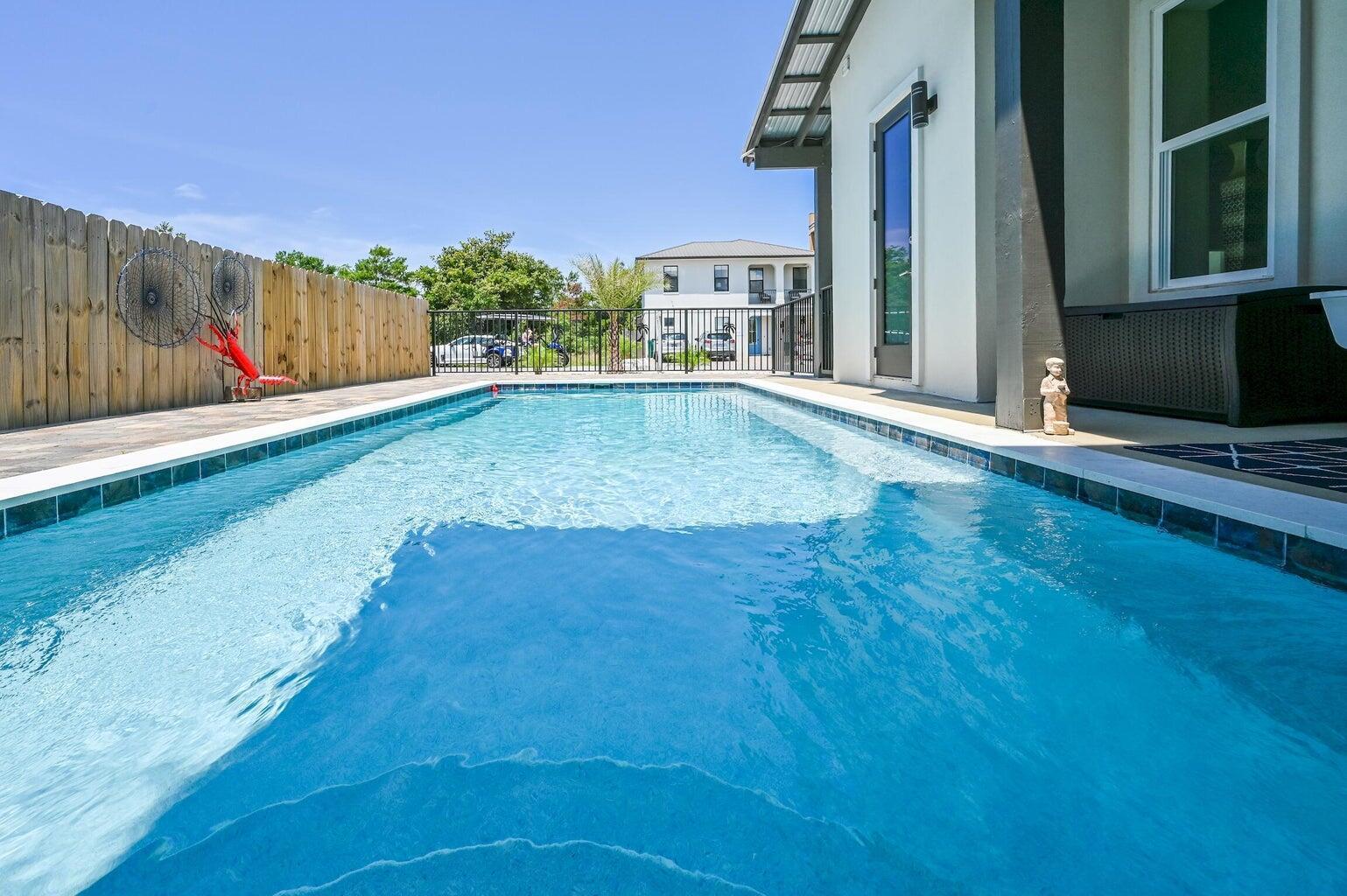 Image 3: Pool 2