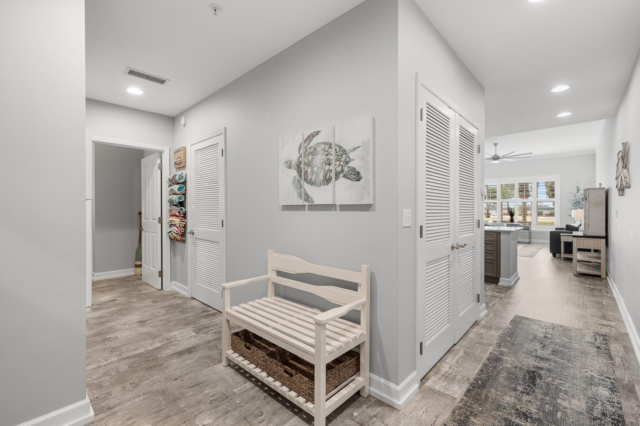 Image 4: 5-web-or-mls-4100 Marriott Dr 111_02