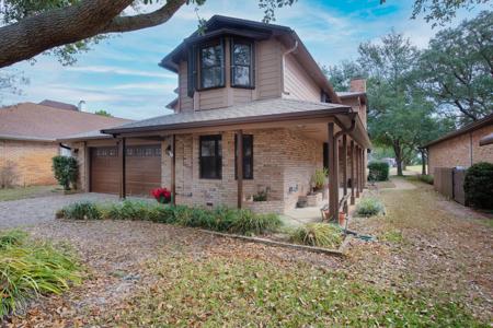 891 Shalimar Court