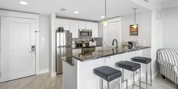 Image 3: Kitchen