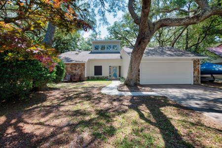 256 W Dominica Circle
