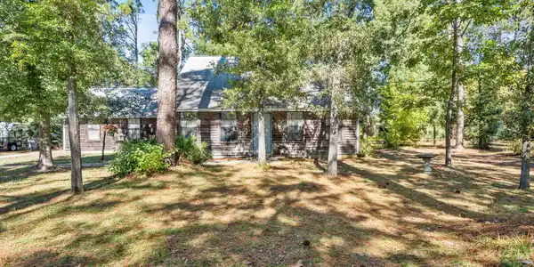 204 Laird Circle