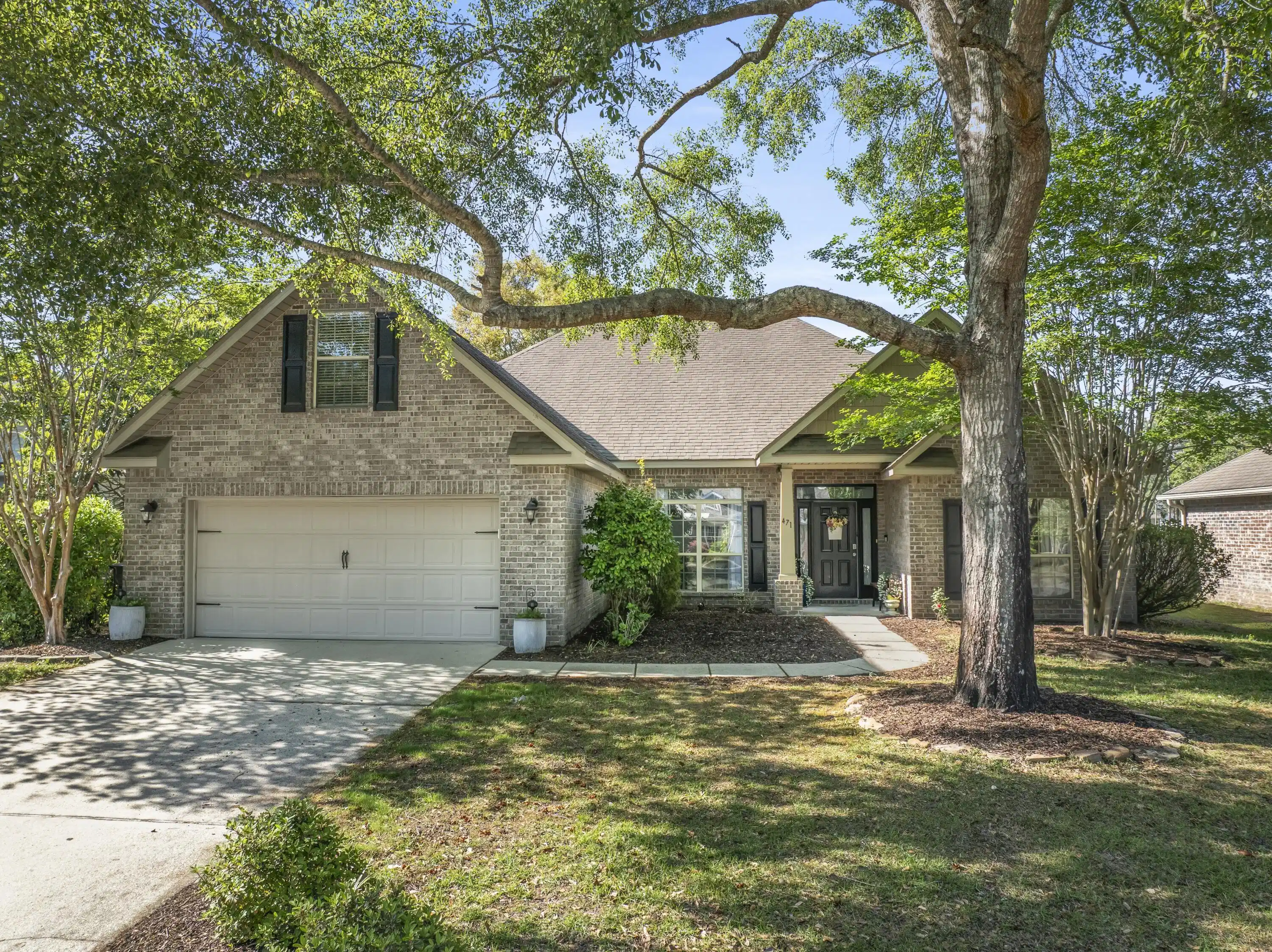 Image 1: 471 Symphony way
