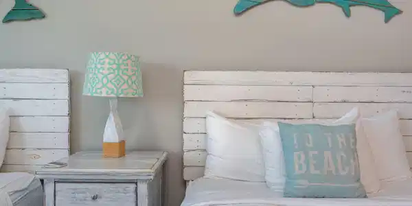 Image 4: Updated paint, decor, furniture & more