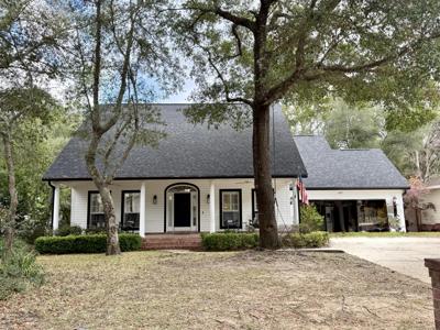 1727 Lilaberry Lane