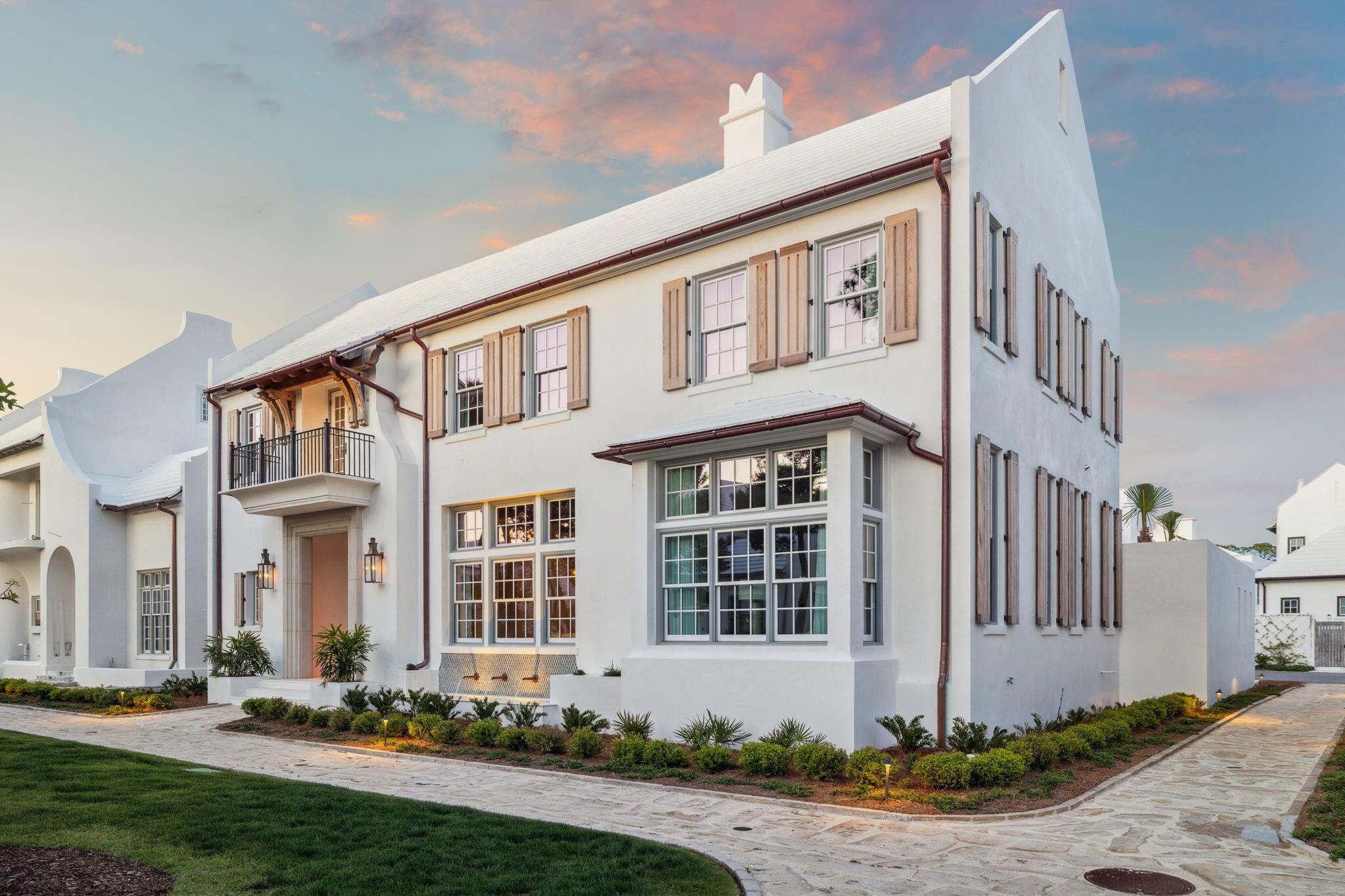 Image 1: 117 Whalebone Aly