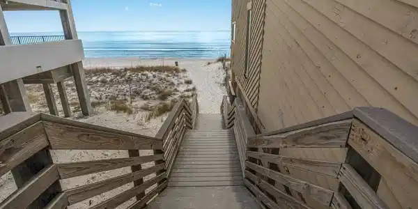 Image 4: your path to the deeded beach access!