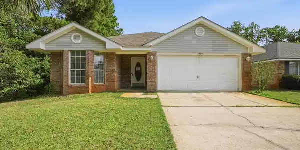 Image 2: 1024 freeport ct-2