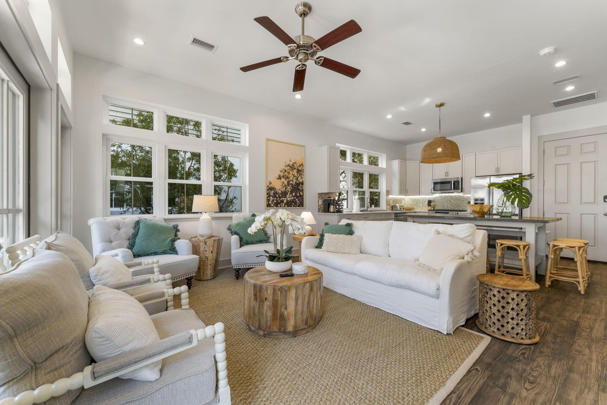 Image 2: 1st Floor Living Area