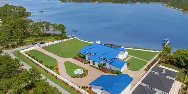 820 Gulf View Drive