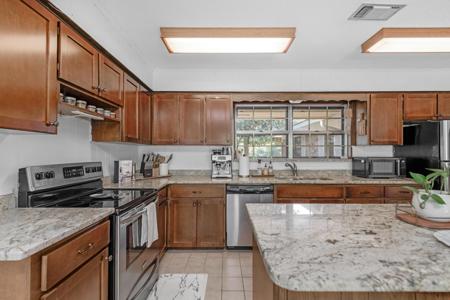 1108 Palm Boulevard