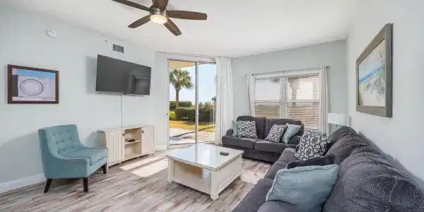 590 Santa Rosa Boulevard