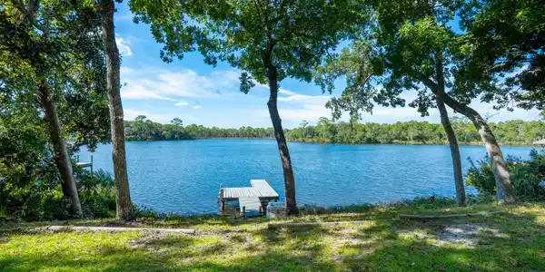 1013 Lake Drive