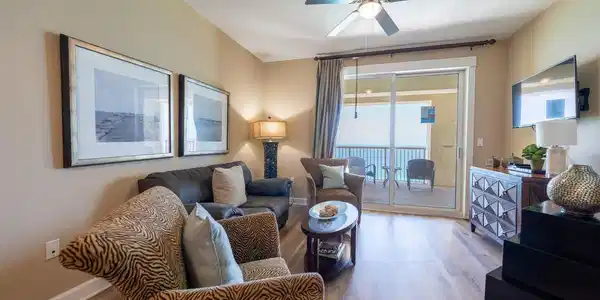 Image 4: 4
