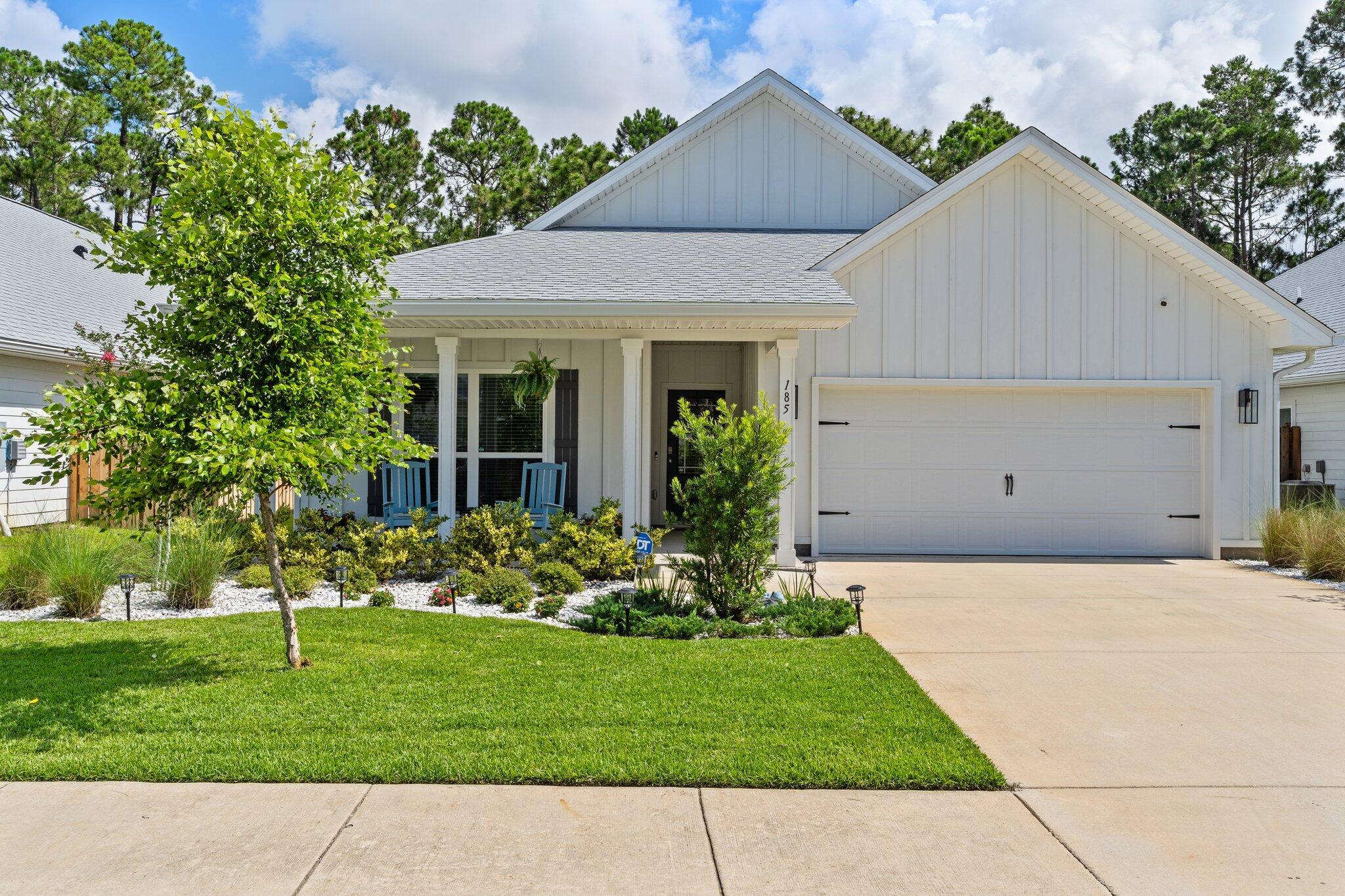 Image 1: 185 Sea Eagle Lane