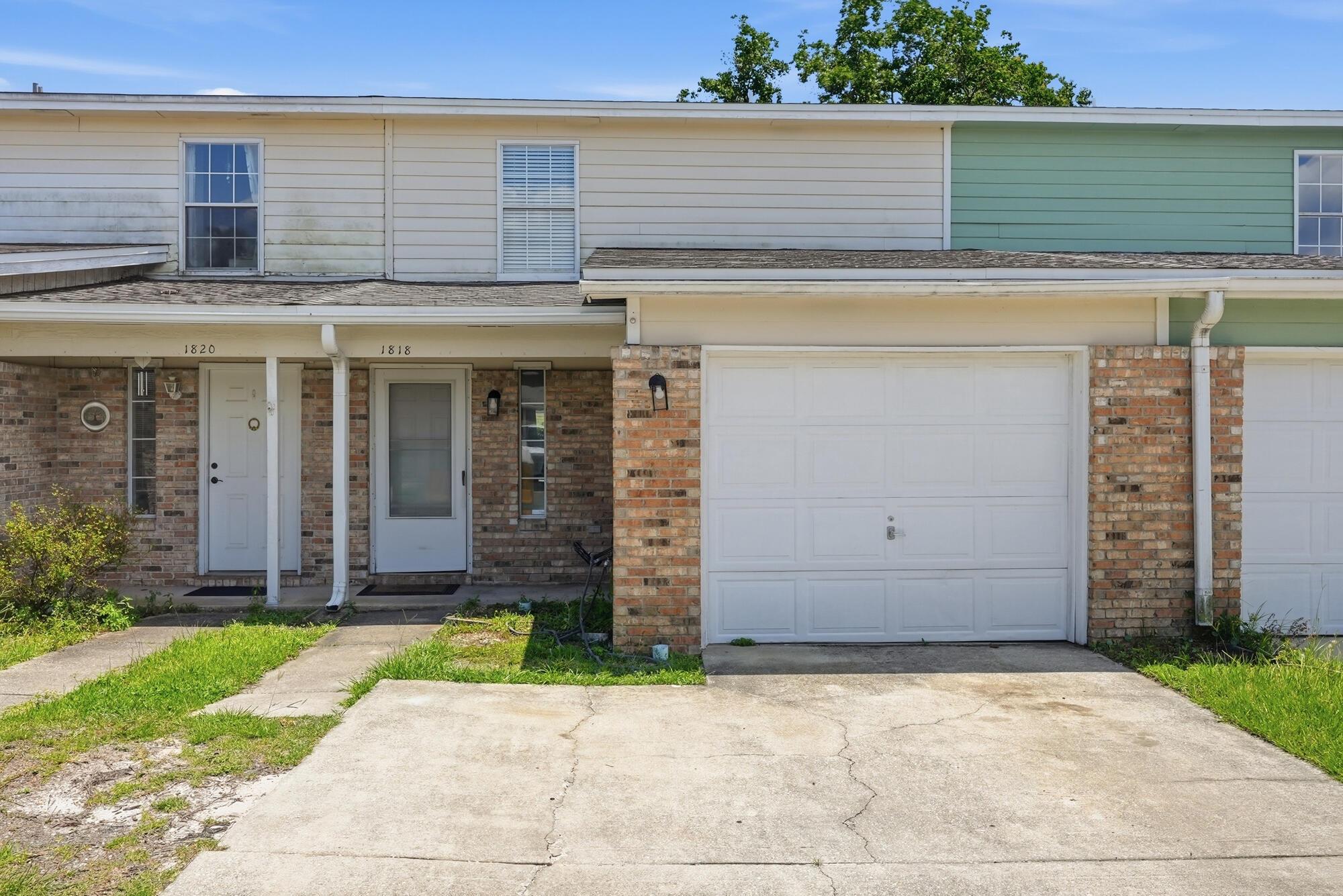 Image 1: 1818 whispering oaks ln - awp media - 00