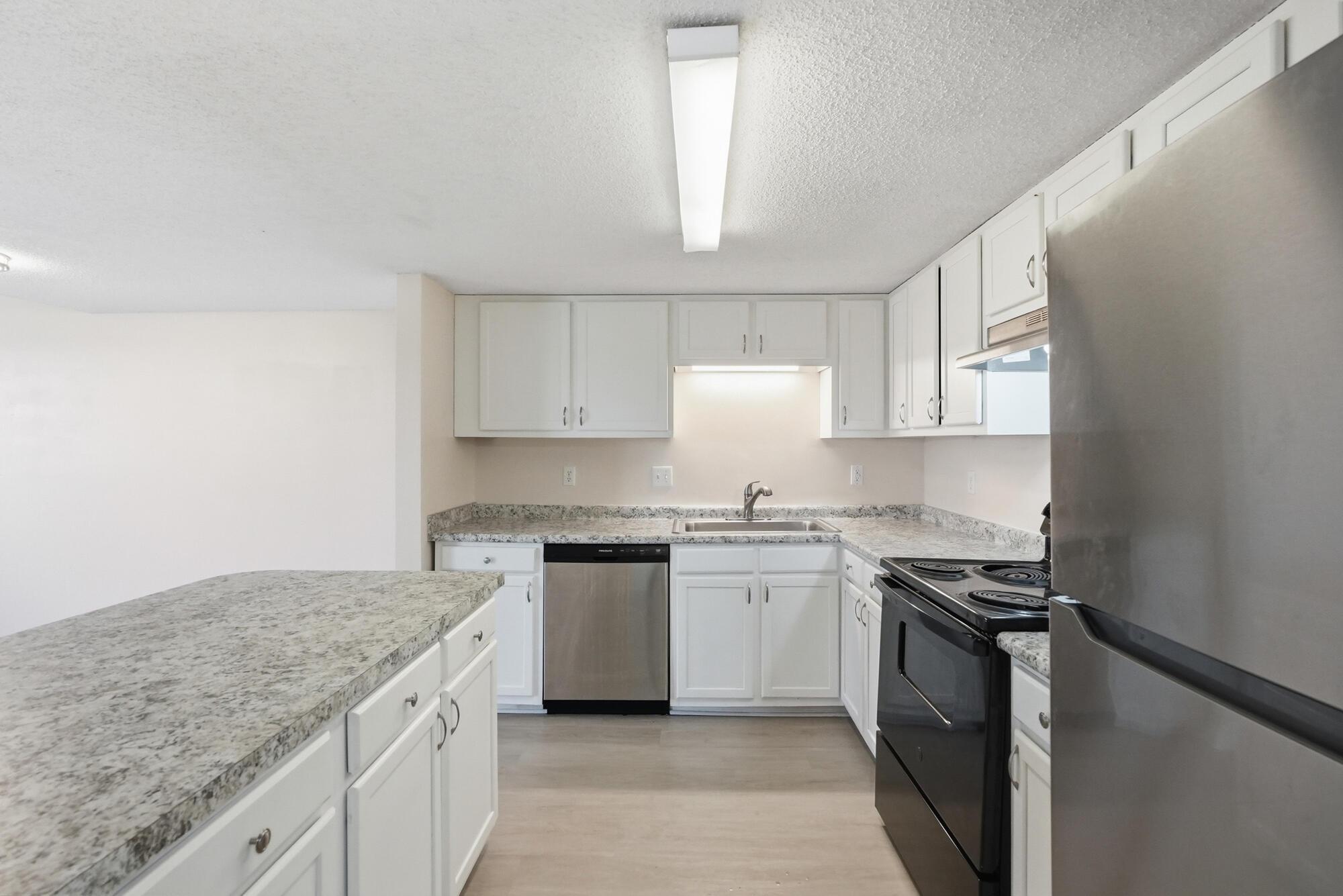 Image 3: 1818 whispering oaks ln - awp media - 01