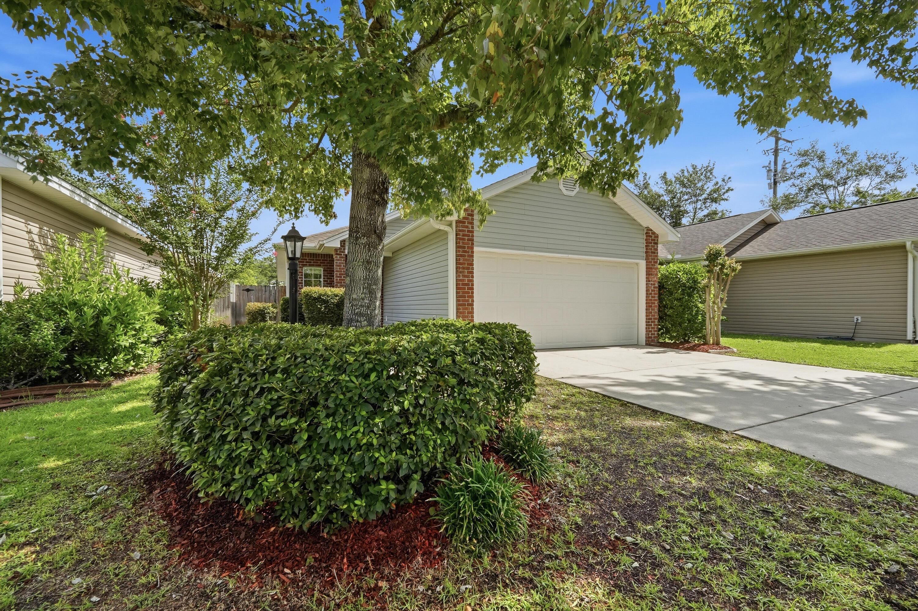 Image 4: 102 matt blvd-3
