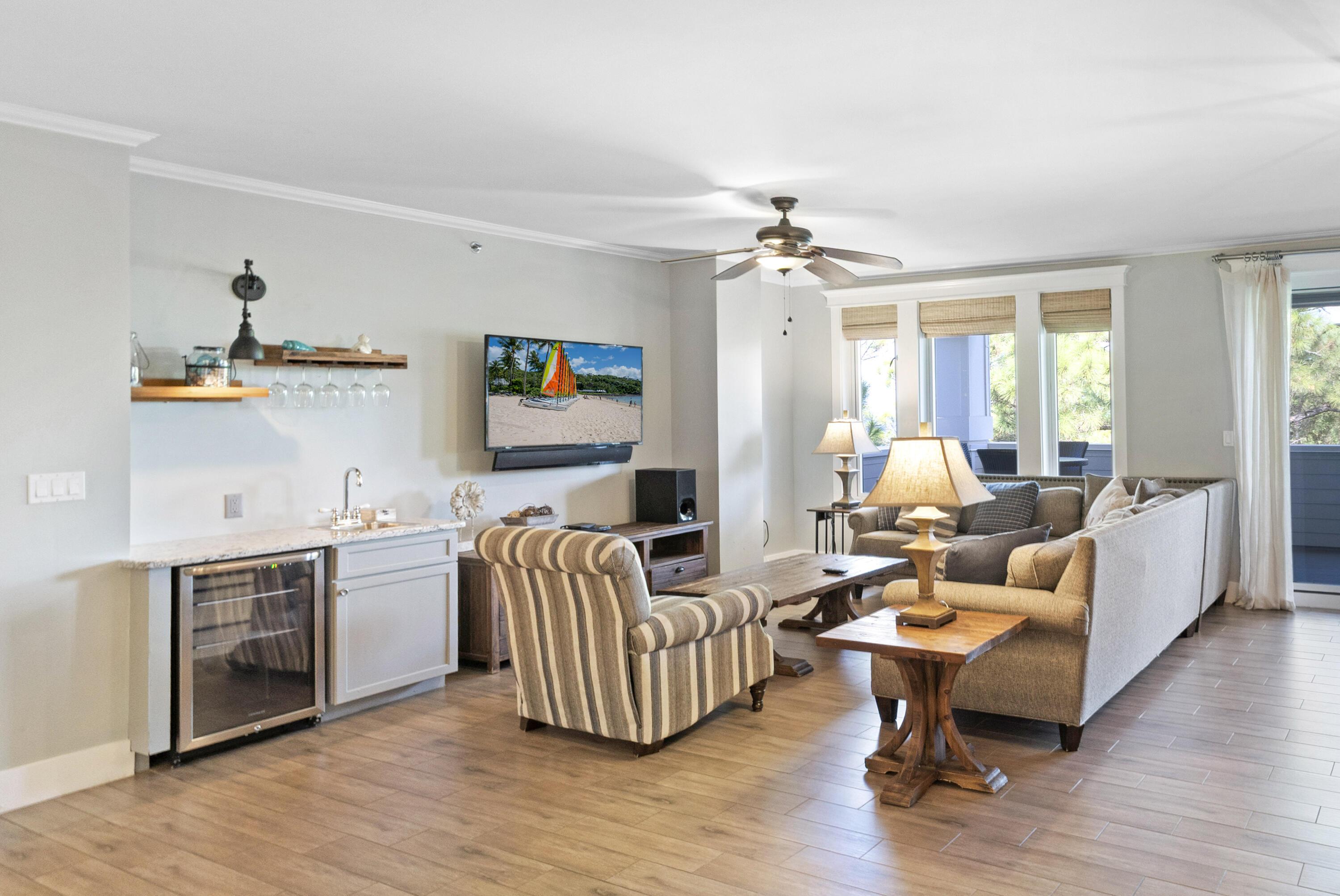 Image 2: Living Area