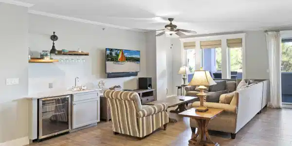 Image 2: Living Area