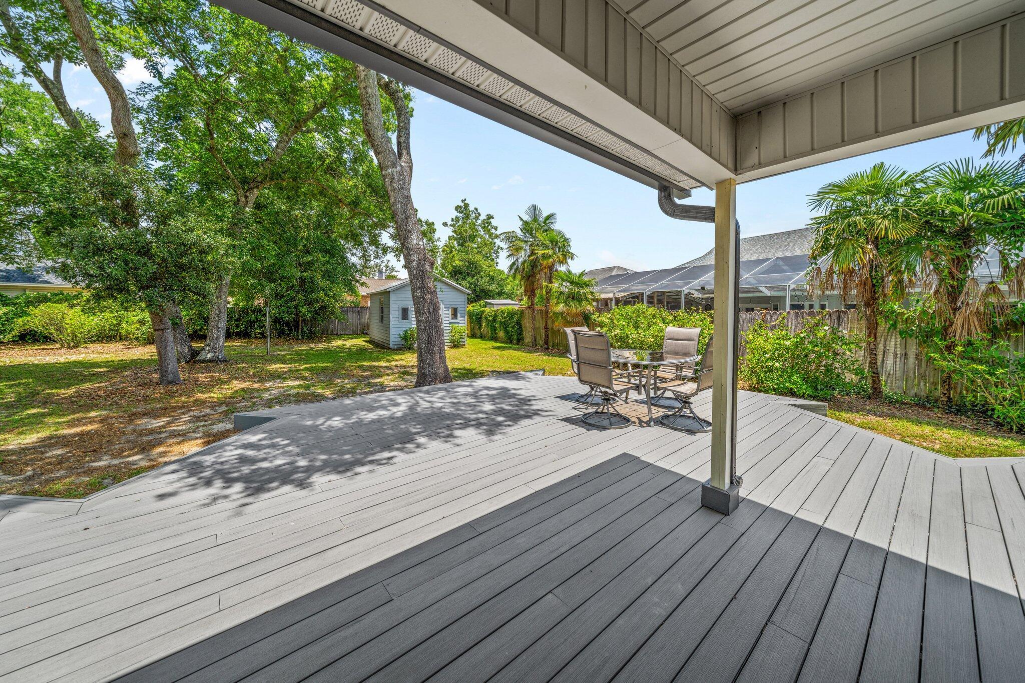 Image 4: 112 Meigs Drive_Covered Deck